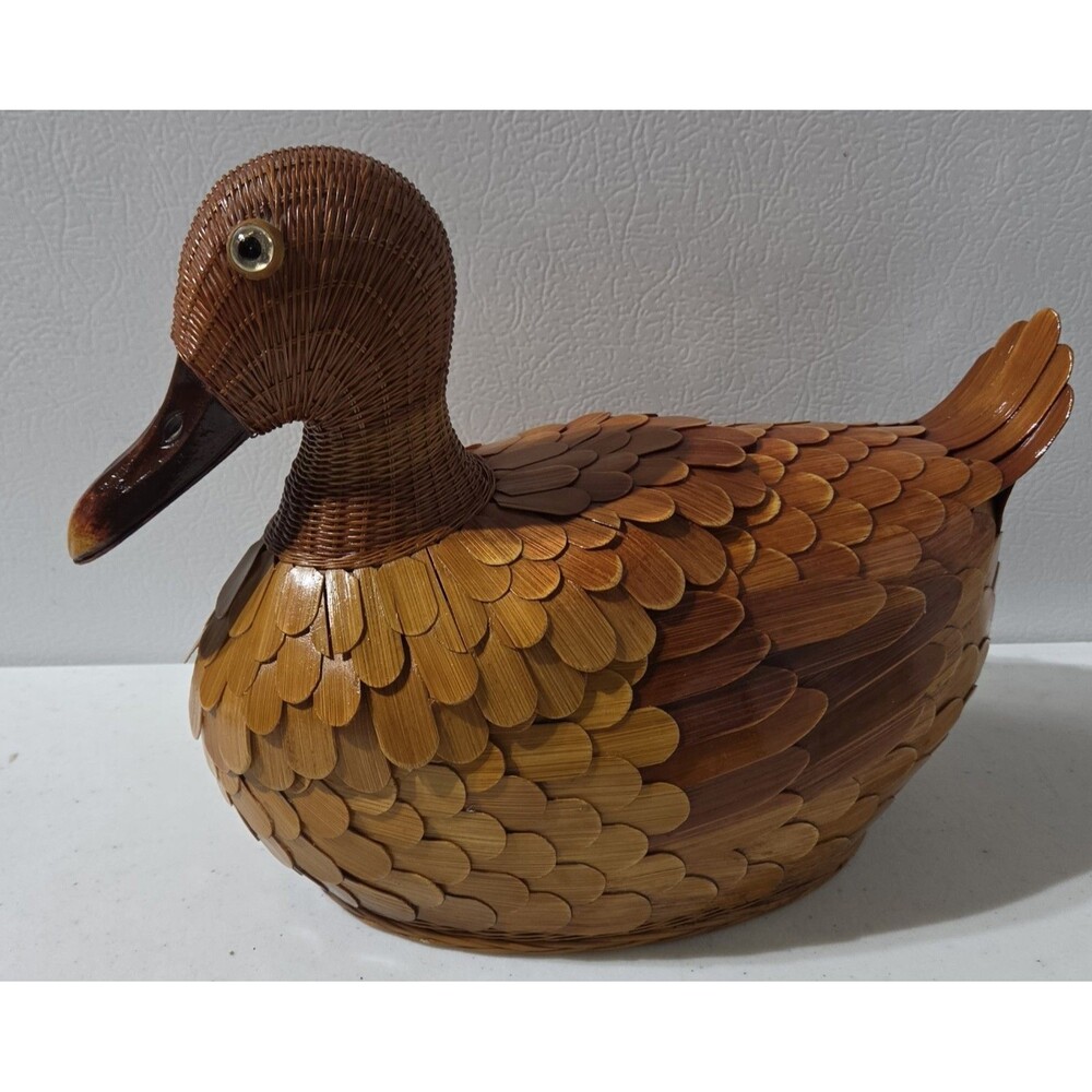 Vintage Chinese Zhejiang Wicker Wood Duck Storage Basket